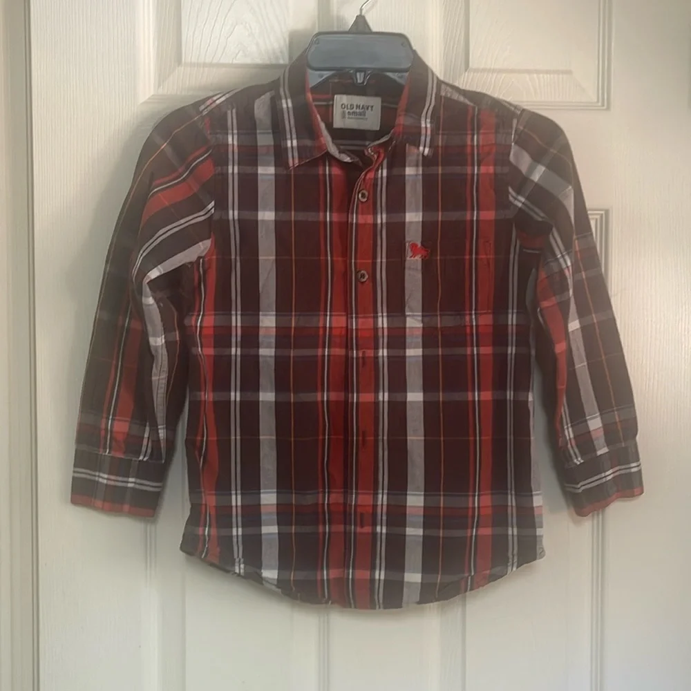 Old Navy boys size small medium. Used but good condition